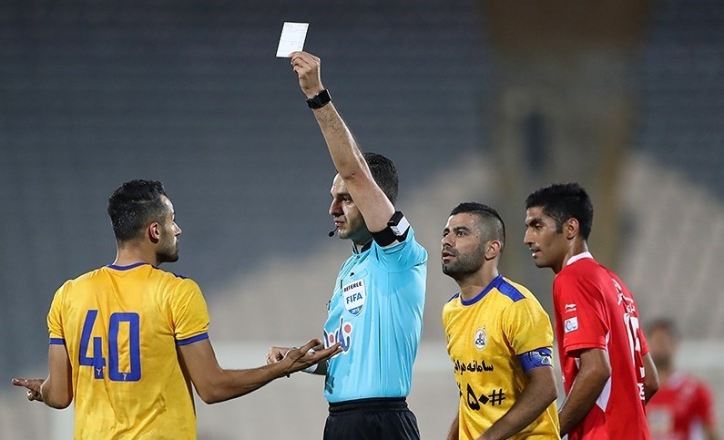 عسگری: اصلاً به سقوط فکر نمی‌کنیم/ اگر ۴ گل از پرسپولیس می‌خوردیم خوب بود؟!