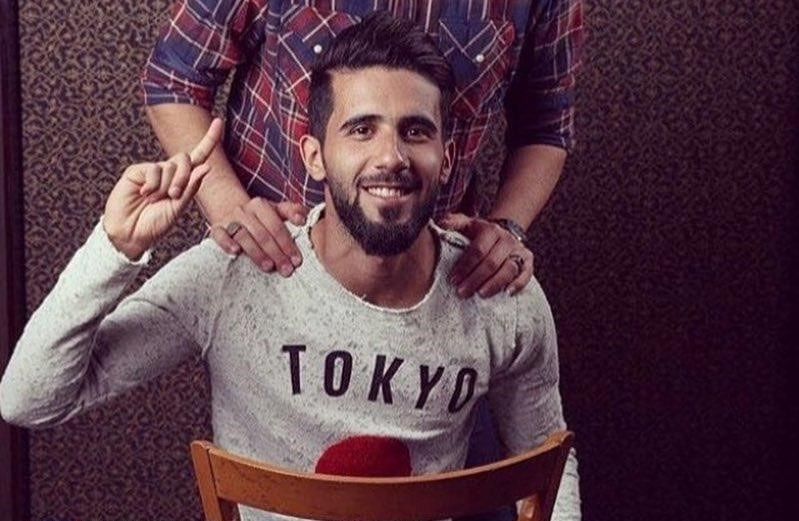 خبر ورزشی با انتشار این عکس نوشت: عکسی از بشار رسن با پیراهنی که پرچم ژاپن و نوشته توکیو روی آن نقش بسته، در فضای مجازی پخش شد و استقلالی‌ها همین عکس را حسابی سوژه کردند.