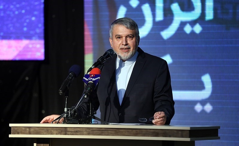 توضیحات صالحیامیری درباره قانون منع بهکارگیری بازنشستگان در دیدار با مدیران IOC