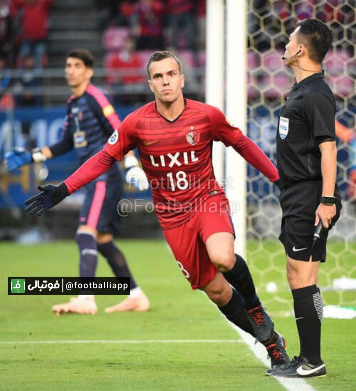 تفاوت پرسپوليس و كاشيما جدا از بحث ساختاري كه از زمين تا آسمان است به خارجيهاي آنها برمي گردد جايي كه سرجينيو و لئو نتيجه را به نفع ژاپنيها برگرداندند و نصف جام را به رنگ سرخ در آوردند.
