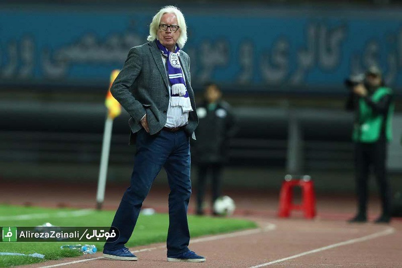 فریبا: شفر برای بازی دادن به یک بازیکن ۴ پُست را به‌هم ریخت