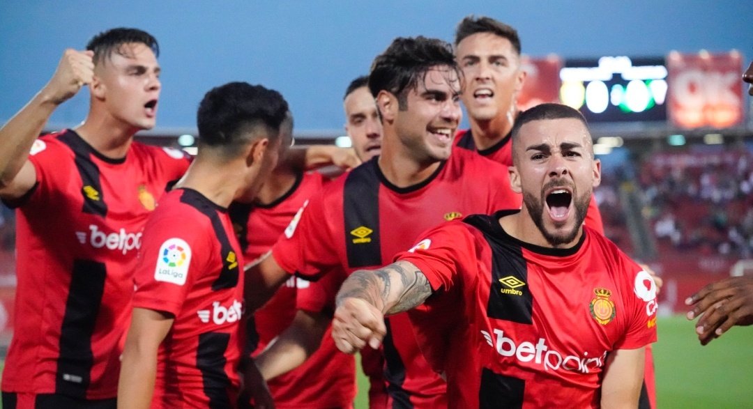 خلاصه بازی مایورکا 3-0 لاکرونیا (صعود مایورکا به لالیگا با کامبک تماشایی)