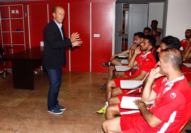 پرسپولیسیها از فردا با مربیان جدید تمرین میکنند