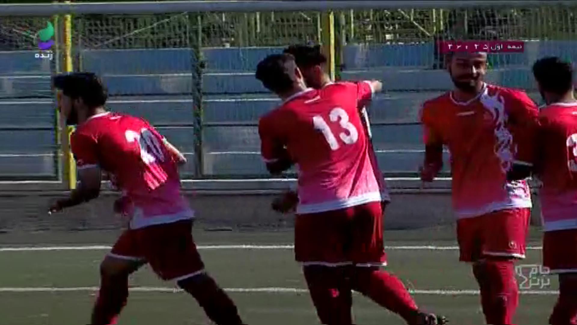 گل اول امید پرسپولیس به امید استقلال (محمد حسینی)