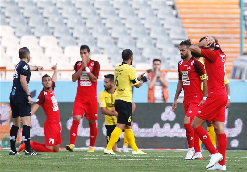 ابوالقاسم‌پور: پرسپولیس ۱۰ نفره بازی کند بهتر است تا براندائو در زمین باشد