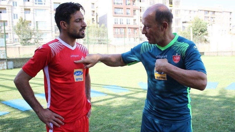 ادعای روزنامه گل درباره تهدید شجاع؛ دفاع راست باشم، از پرسپولیس می‌روم