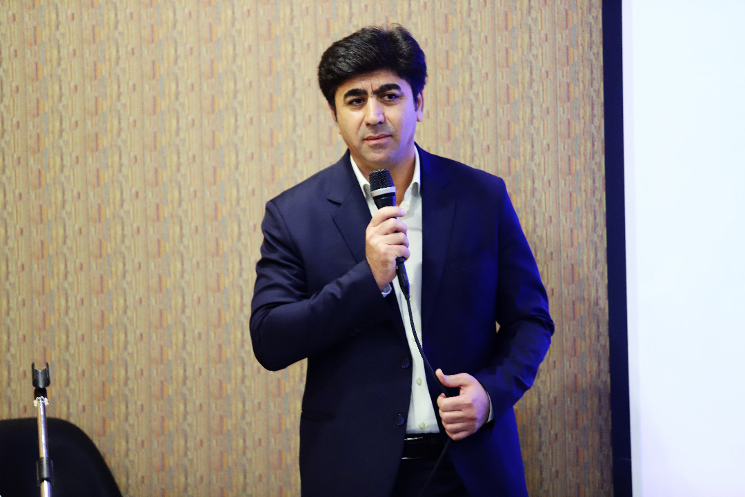 ممبینی: زاهدی‌فر اشتباه کرد و 5 هفته استراحت می‌کند