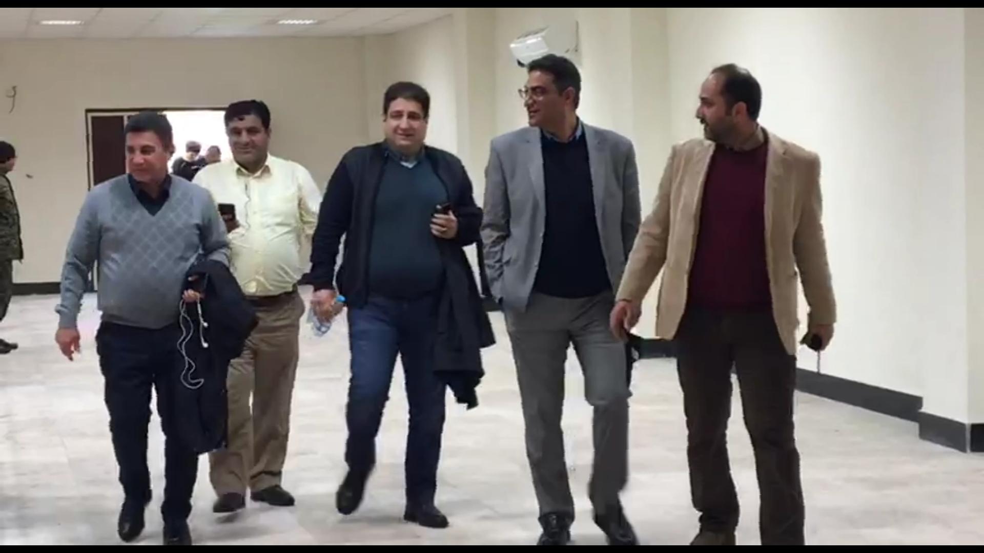 اختصاصی/ ورود تیم سپاهان به ورزشگاه شهید وطنی برای بازی با نساجی