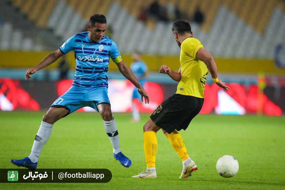 حمودی: نیازمند درون دروازه نبود بازی مساوی می‌شد