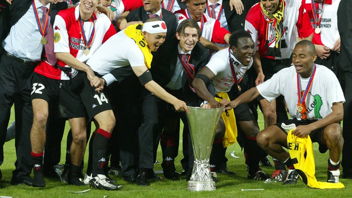 فینال پنجمین دوره لیگ اروپا 2002: فاینورد 3-2 دورتموند