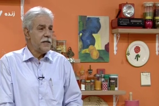 خاطره جالب مرتضی فنونی زاده از اجازه داور از بازیکنان پرسپولیس برای زدن سوت پایان بازی پرسپولیس و خیبر