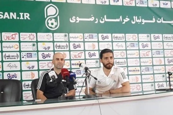 مربی تراکتور: اخلاقی نبود با رفتن سرآسیایی در شهرخودرو میماندم