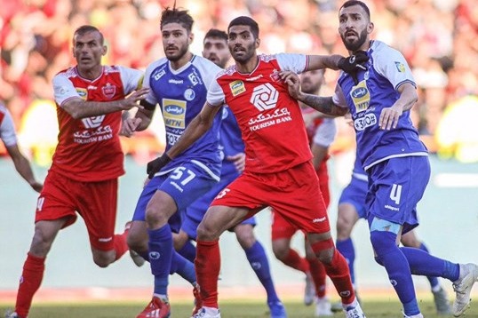 قاسمپور: پرسپولیس نباید در باد قهرمانی بخوابد