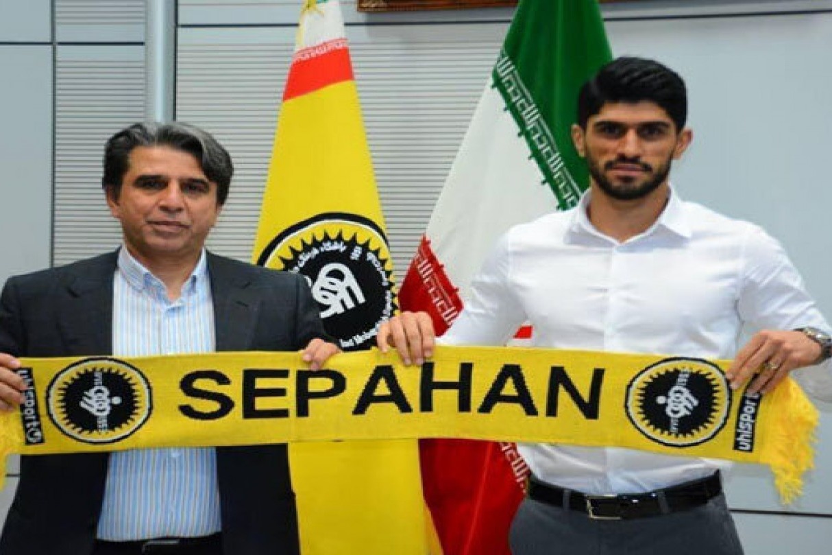فروزان: اسماعیلی‌فر با مشاوره من به سپاهان رفت!