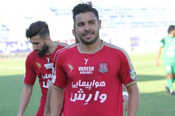 نظری: تخفیفم به استقلال را پس گرفتم و کل پولم را میخواهم