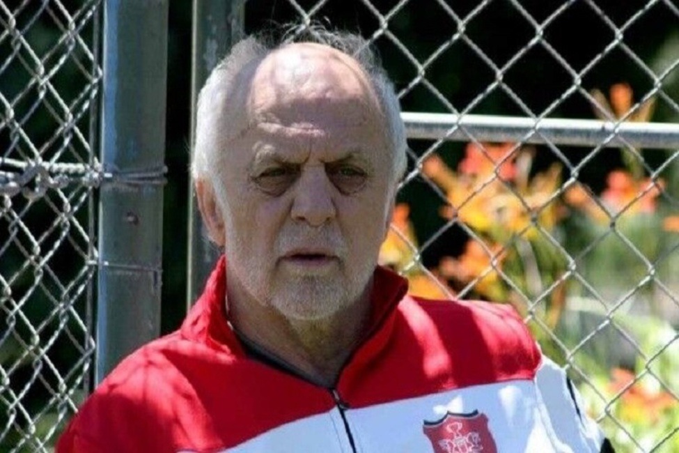 خوردبین: همه باید کمک کنند تا پرسپولیس قهرمان آسیا شود