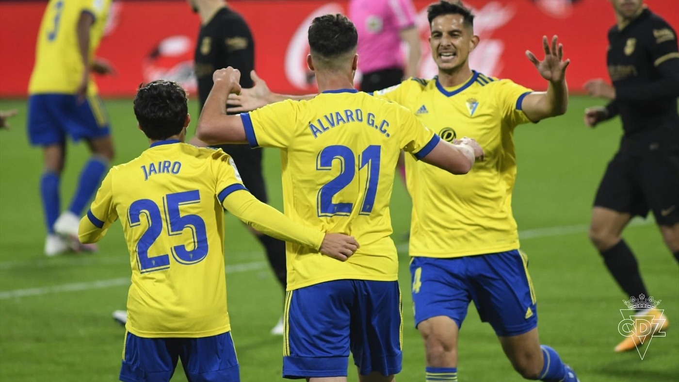 خلاصه بازی کادیز 2-1 بارسلونا