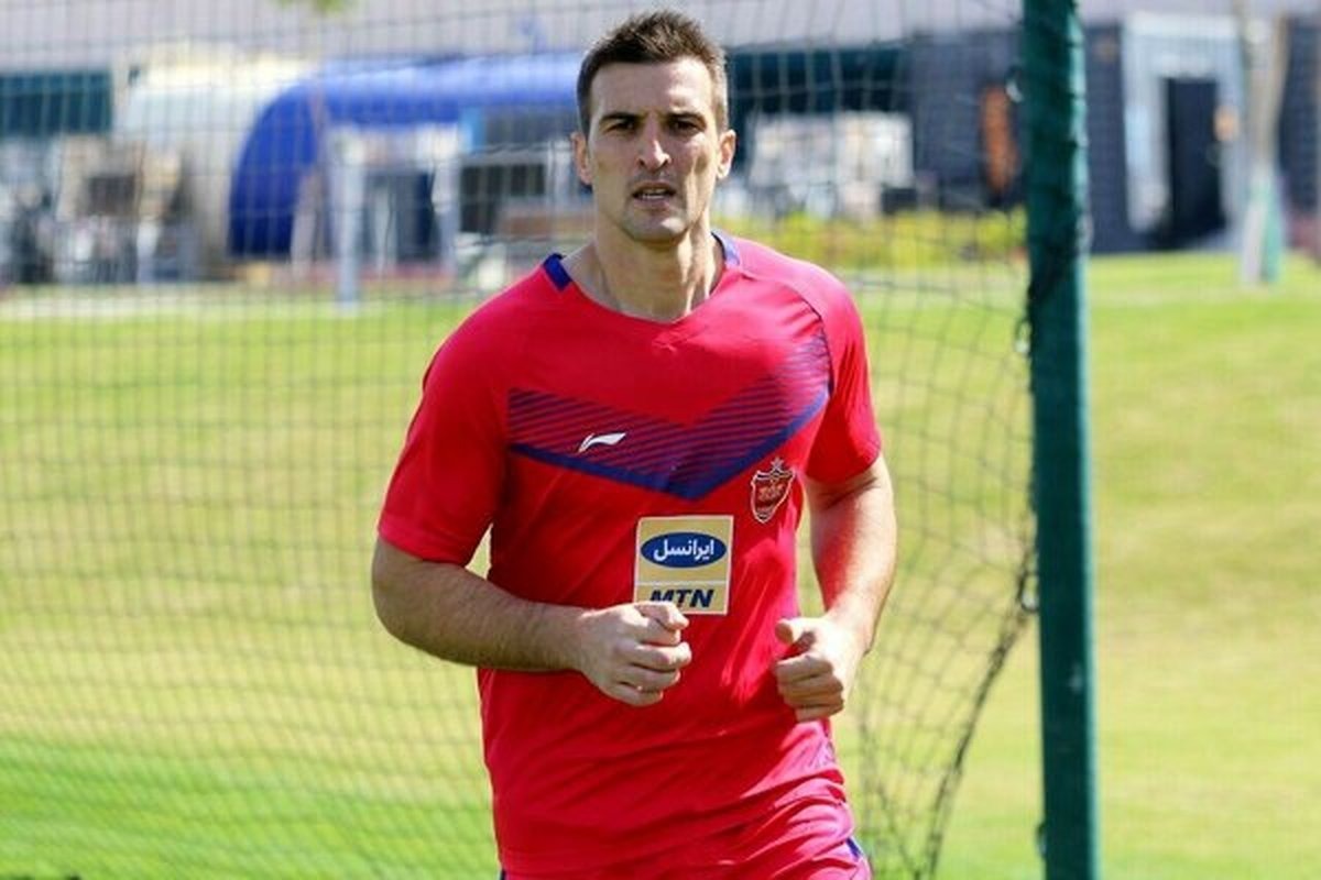 نقش بزرگ ایرج عرب در بدهی هنگفت باشگاه پرسپولیس به بودیمیر
