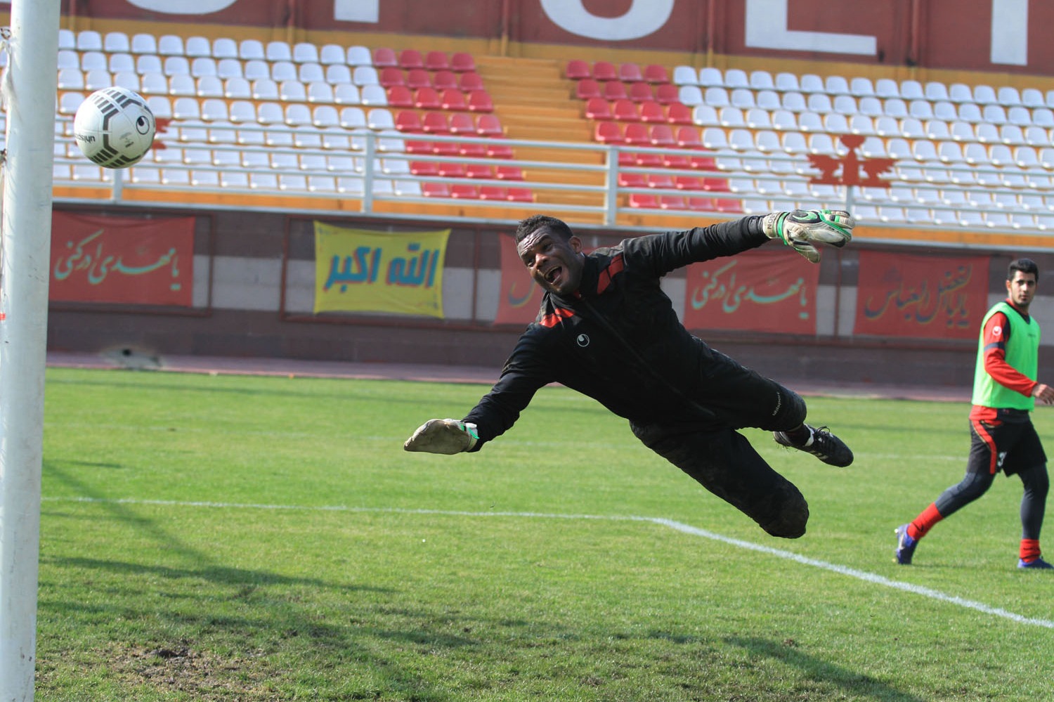 گلایه نیلسون از پرسپولیس؛ چرا پولم را نمی‌دهید؟
