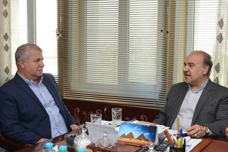 سلطانی‌فر: صد درصد سهام استقلال و پرسپولیس واگذار می‌شود