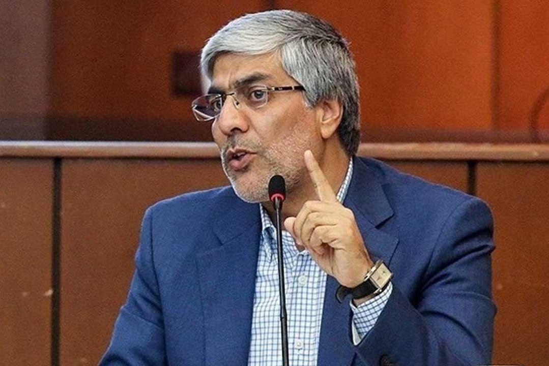 گزارش روزنامه دولت درباره ماجرای رد صلاحیت کیومرث هاشمی/ باید حکم کارگزینیاش بررسی شود