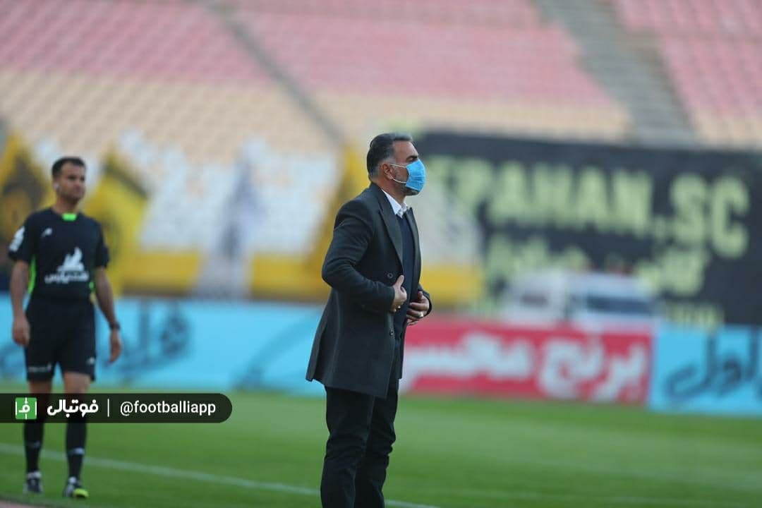 حاجمحمد: فکری مربی شش دانگی نیست!
