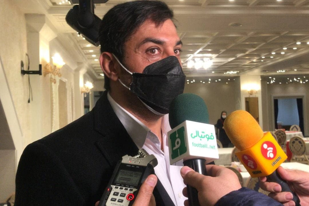 نکیسا: فوتبال تهران آدم فوتبالی نمیخواهد، باید سیاسی باشید/ اینها فوتبالی نیستند و پدر فوتبال را در آوردهاند