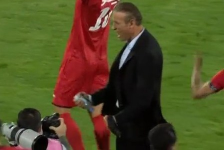 شادی بازیکنان پرسپولیس و یحیی گل محمدی پس از برتری مقابل استقلال