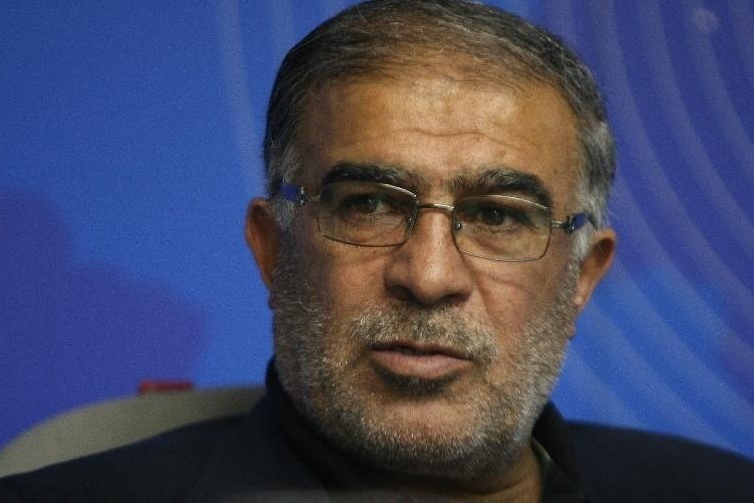 روشن : هر که اشتباه کند یقه اش را می گیرم، خصوصی سازی فقط حرف است
