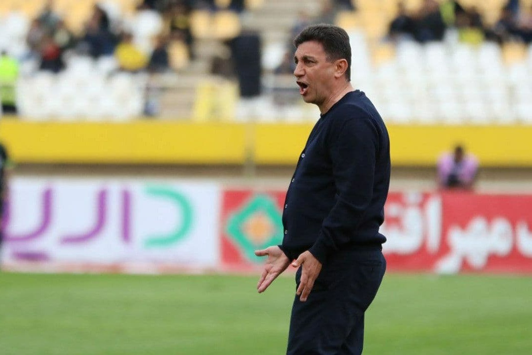 قلعه نویی و دشمنان بزرگ در جمع پرسپولیس