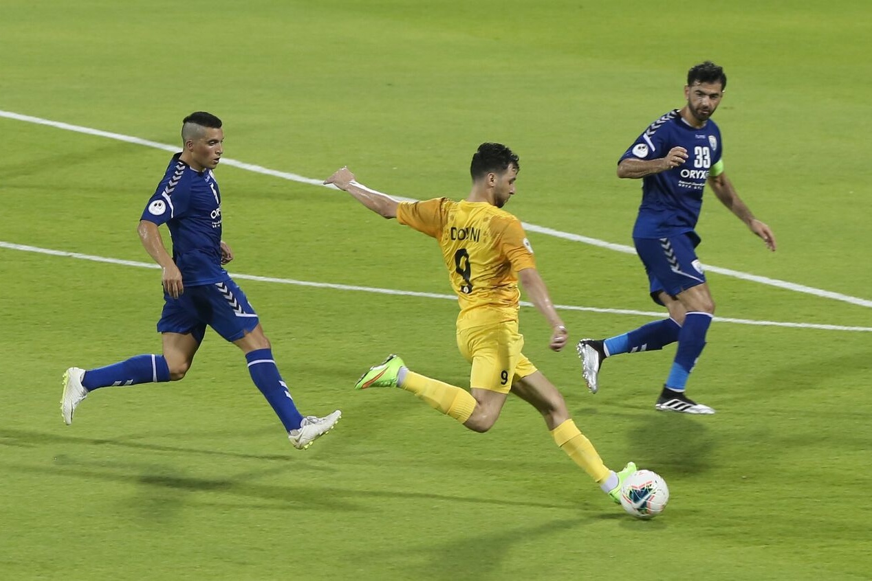 منتظری در قطر ماندنی شد
