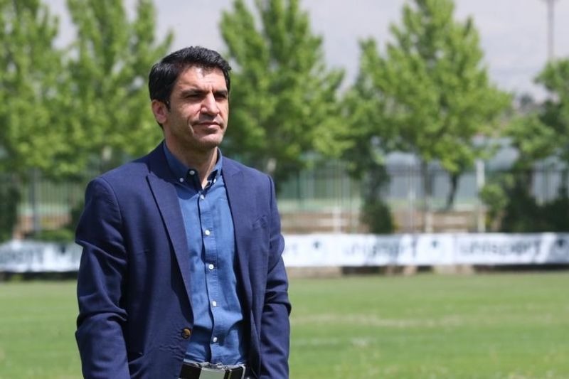 امامی‌فر: پیشنهاد رسمی از پرسپولیس نداشته‌ام/ اطمینان دارم تیم ملی مقابل امارات و کره نتیجه می گیرد