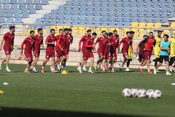 پرسپولیس فردا در تهران تمرین می کند/ زمان پرواز به عربستان همچنان نامعلوم