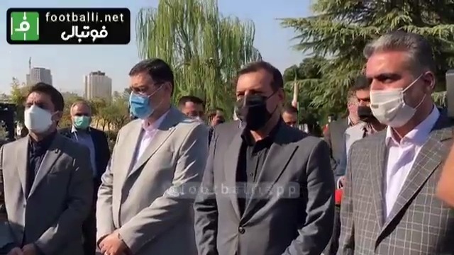 اختصاصی/ حضور امیرحسین قاضیزاده هاشمی به همراه عزیزی خادم در مرکز ملی فوتبال برای تماشای دیدار دوستانه پیشکسوتان شهدای چوار 65 ایلام و فدراسیون فوتبال