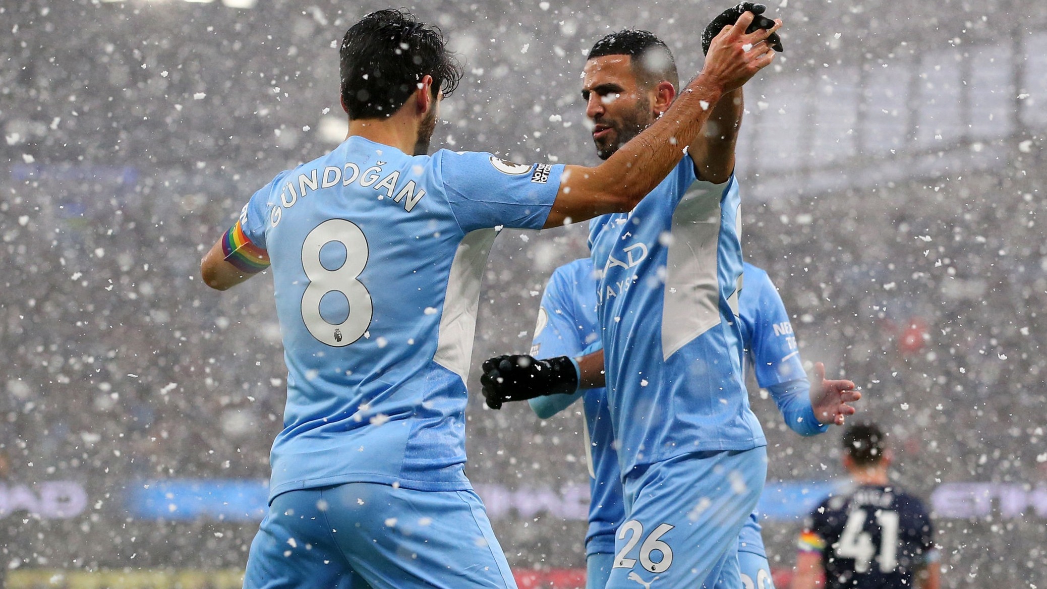 خلاصه بازی منچسترسیتی 2-1 وستهام
