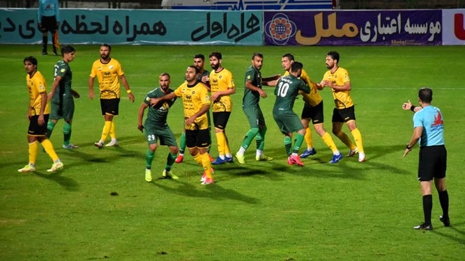 سپاهان با یک غایب بزرگ به مصاف شاگردان قلعهنویی میرود