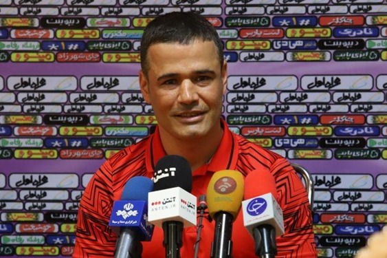 سیدعباسی: بعد از خوردن گل واکنش خوبی داشتیم/ قبل از بازی با استقلال در مورد نفر آخر تصمیم میگیریم