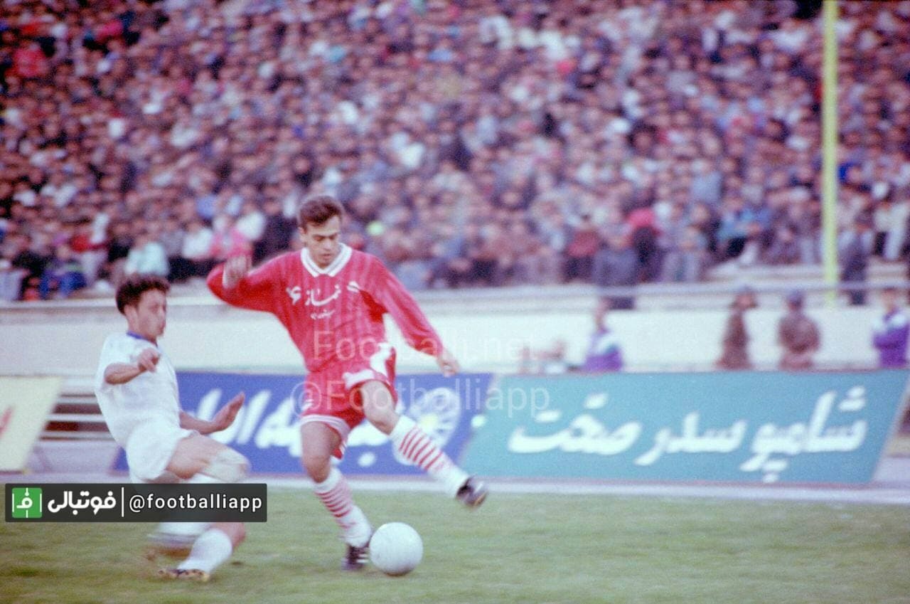 نوستالژی/ رضا شاهرودی در نمایی از بازی پرسپولیس آرارات در لیگ ۷۴
