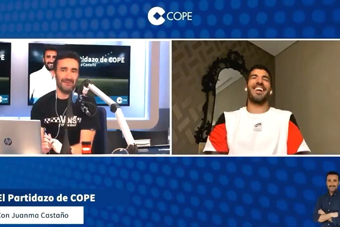 خندیدن سوارز پس از سوالی درباره یاد دادن تمام کنندگی به وینیسیوس!