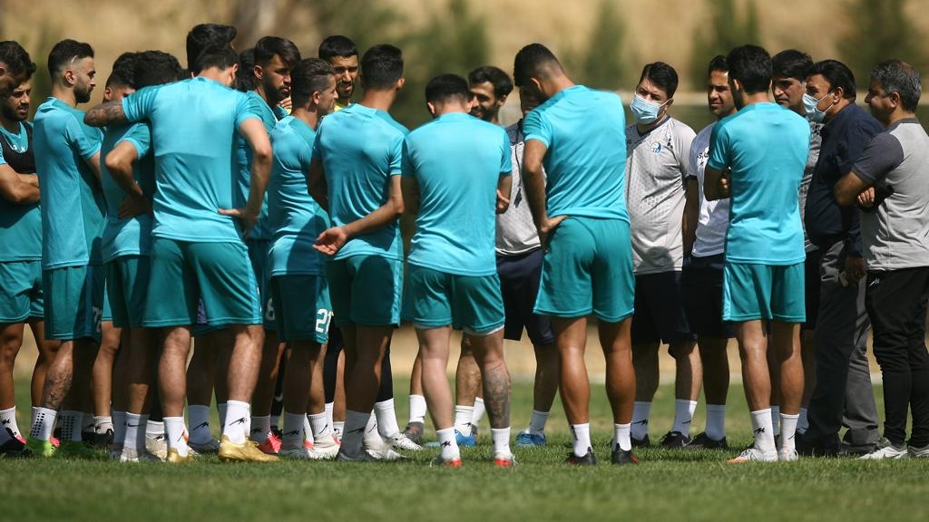 در اعتراض به مسائل مالی؛ 3 استقلالی به امارات نمیروند