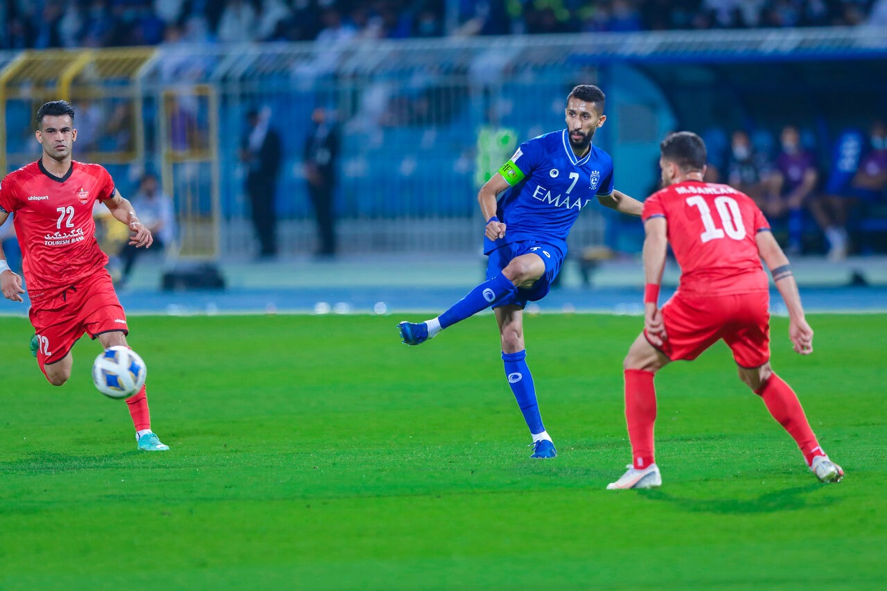 نبود بازیساز و آمار ضعیف برای هافبکهای پرسپولیس