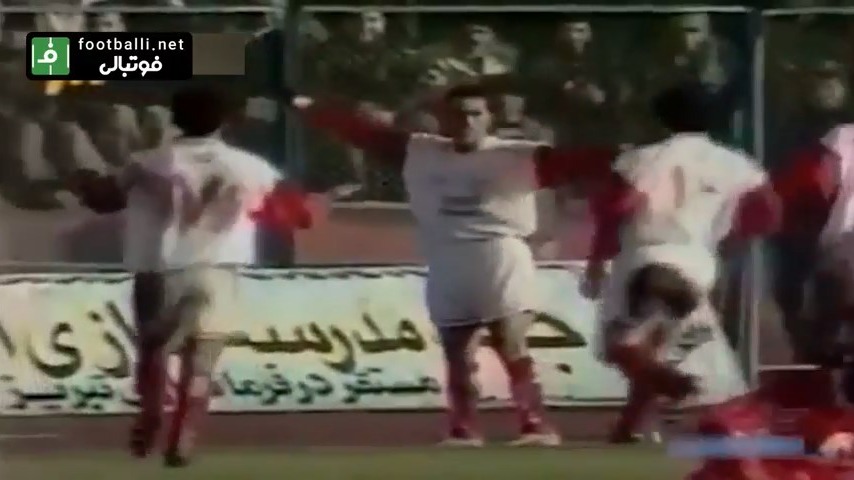 نوستالژی/ گل دیدنی علی کریمی به تراکتور (سال 1377)
