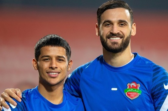 همکاری بازیکنان سابق استقلال و پرسپولیس برای رسیدن به جام +عکس