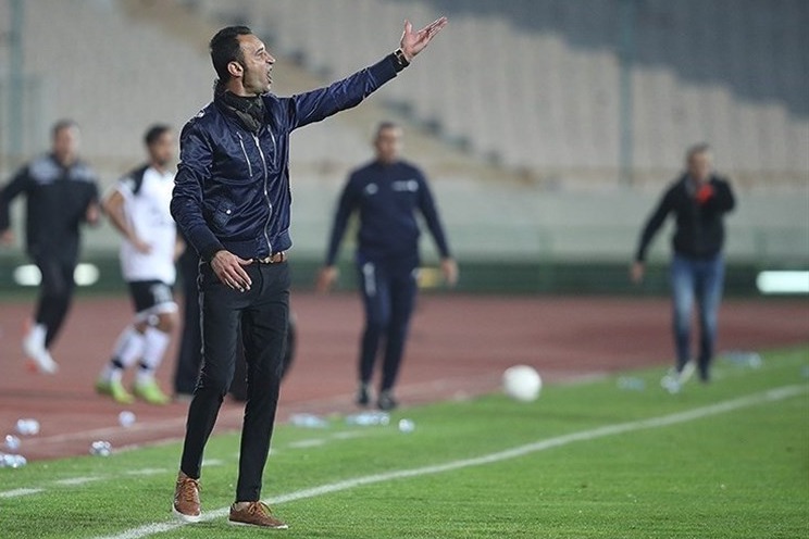 عنایتی: در دیدار با گلگهر با عصا کنار زمین میایستم/ بحث رکوردها برای ما مهم نیست