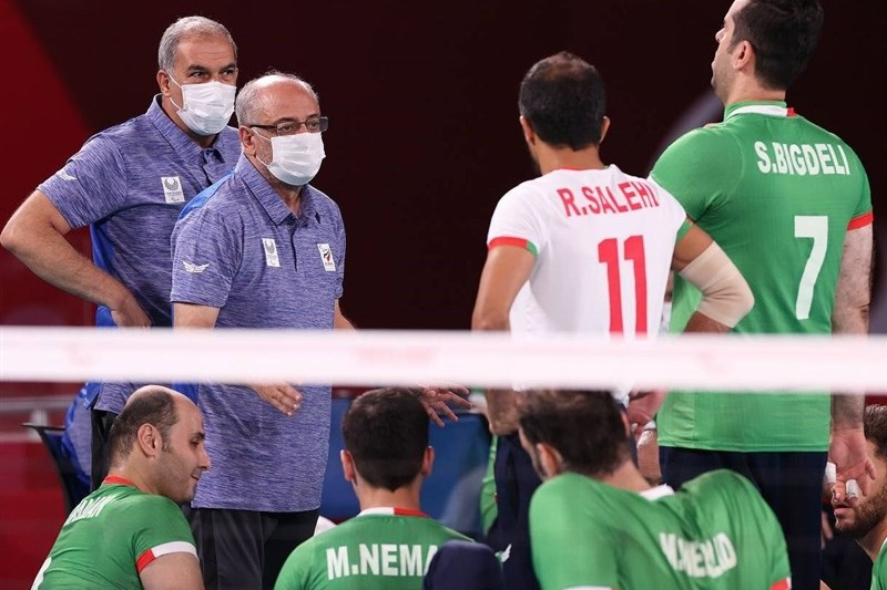 هادی رضایی سرمربی تیم ملی والیبال نشسته میشود؟