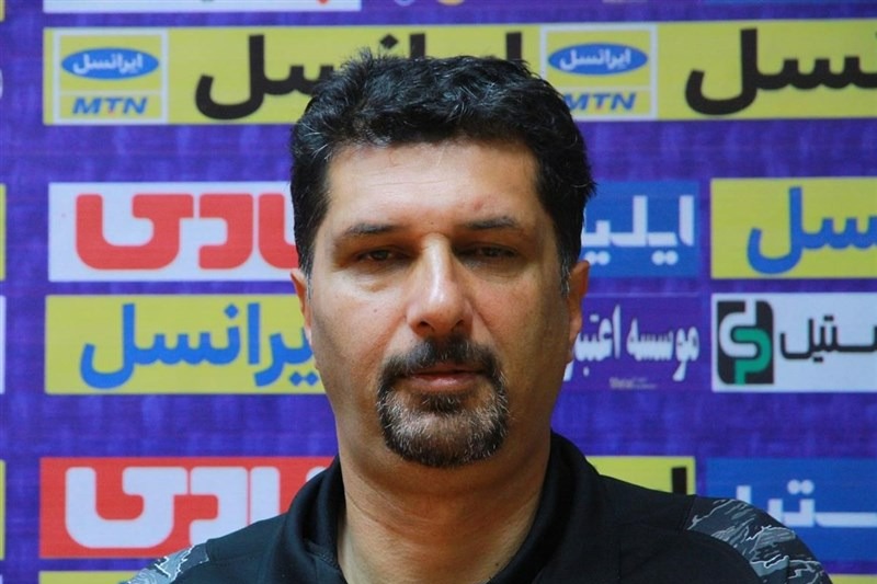 حسینی: هفته قبل در زمینی بازی کردیم که برای مسابقات محلات هم مناسب نبود/ امیدوارم قضاوت داور عادلانه و کماشتباه باشد
