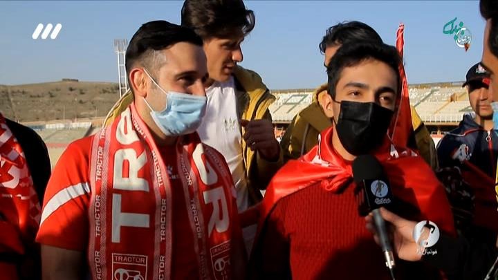 فوتبال برتر/ گزارشی از بازگشت هواداران تراکتور به ورزشگاه یادگار امام
