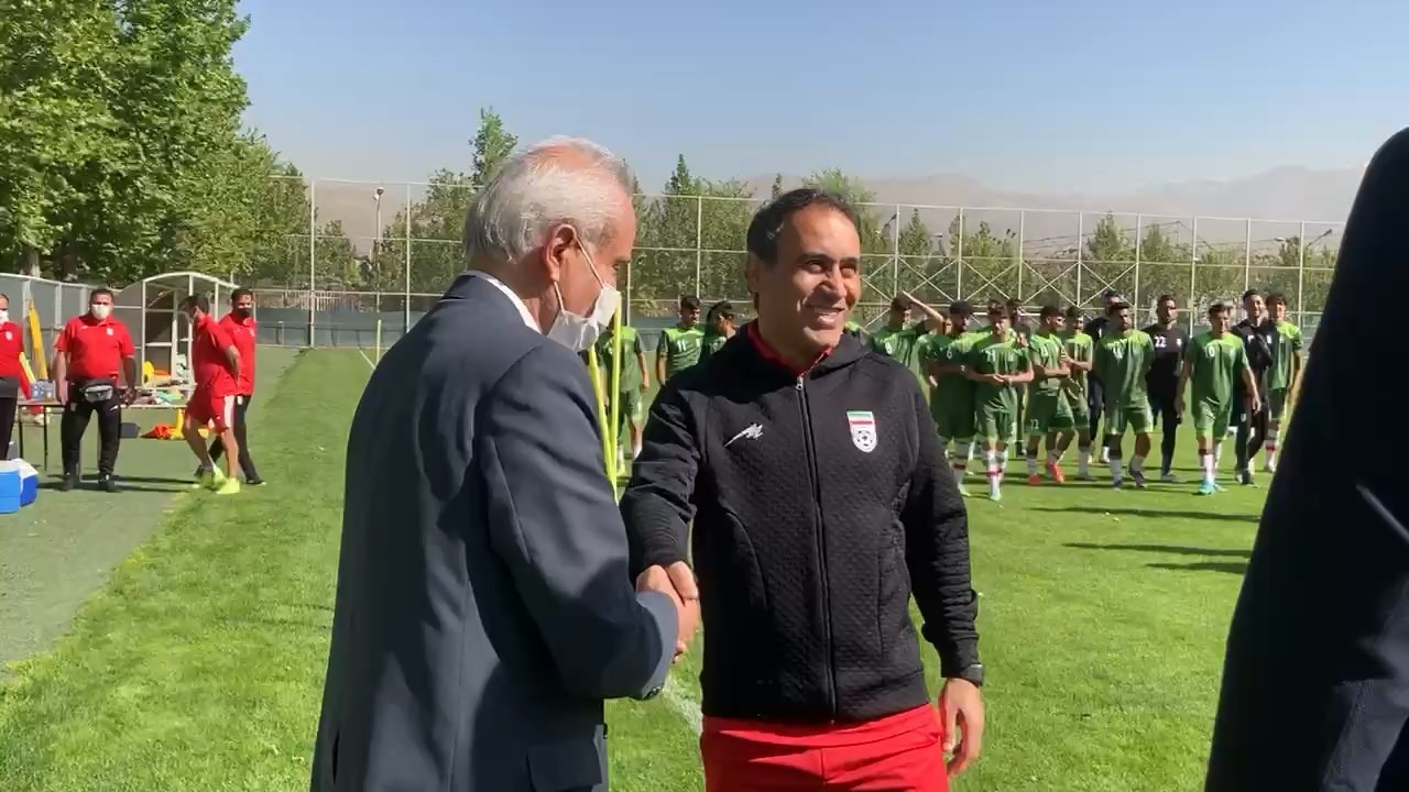 اختصاصی/ حضور نصرالله سجادی و حسن کامرانیفر در محل تمرین تیم امید