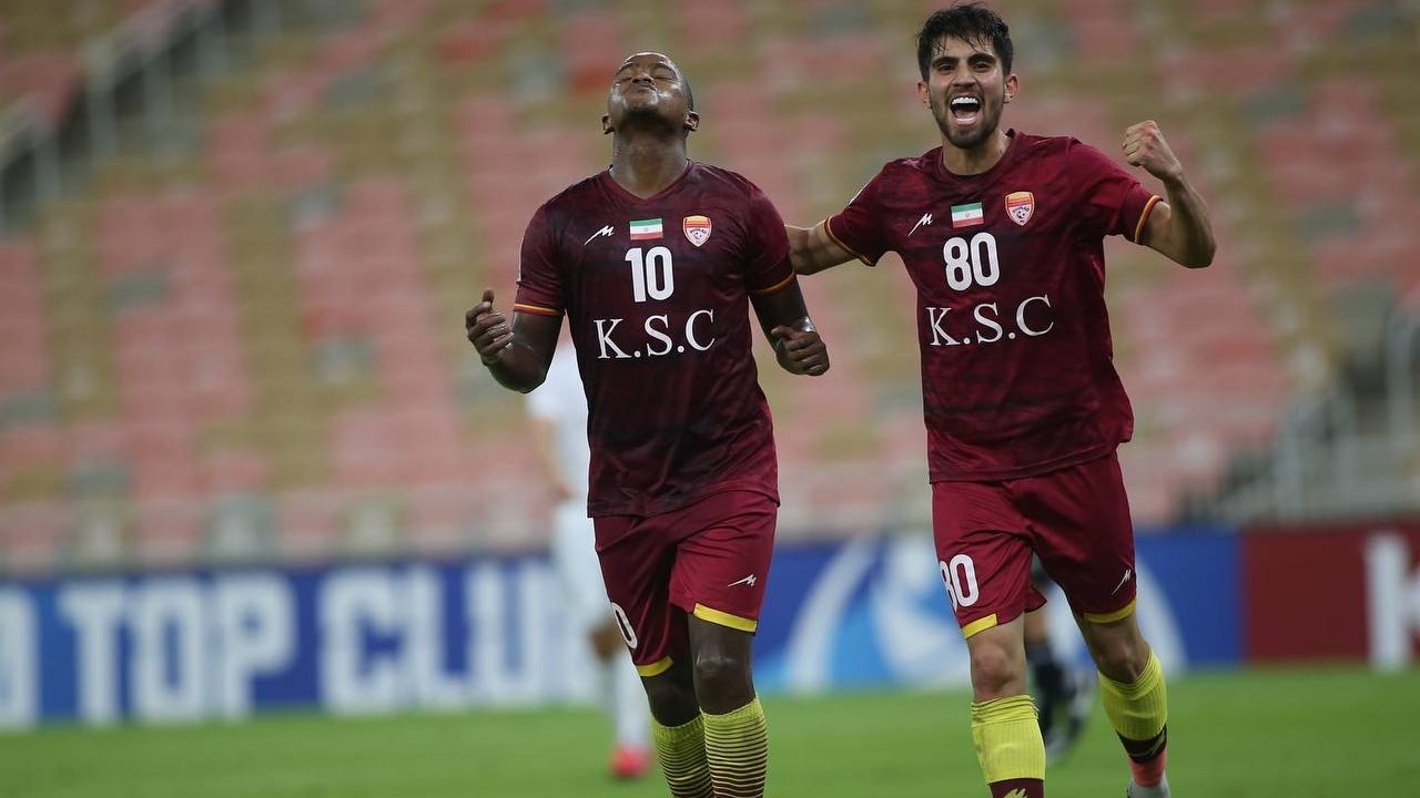 خلاصه بازی آخال 0-1 فولاد خوزستان