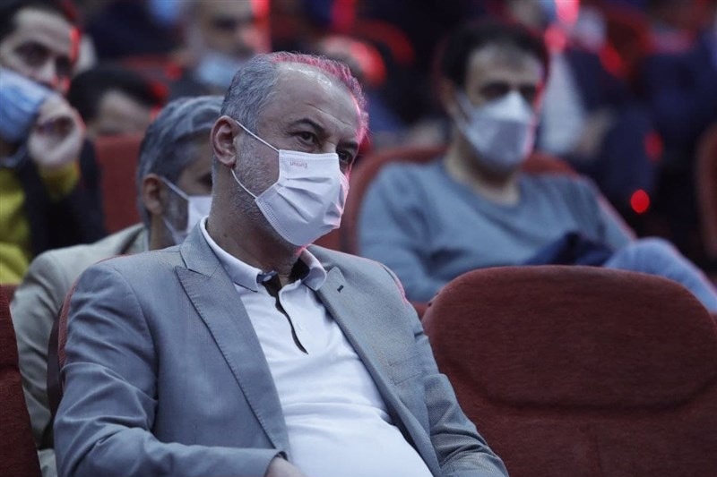 درویش: پرونده مدیرانی که به پرسپولیس ضربه زدند بررسی میشود/ رادوشویچ اهل مذاکره نیست/ گلمحمدی با تمدیدیها صحبت میکند